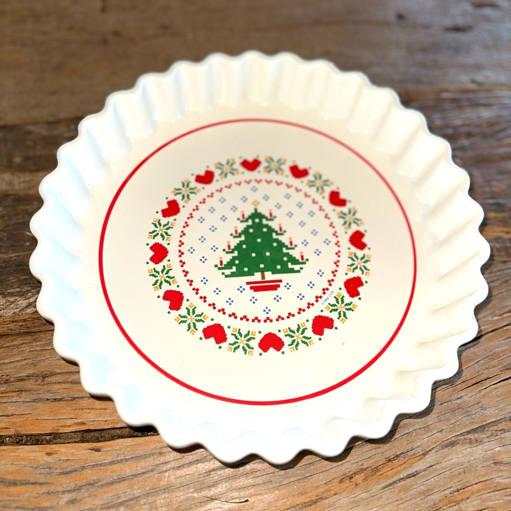 VTG 1984 Treasure Craft Homespun Holiday Quiche/Pie Plate Christmas Tree Hearts
